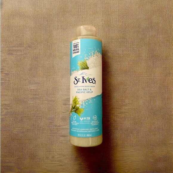 St. Ives Exfoliating Body Wash Sea Salt & Pacific Kelp 22 Fl Oz - New - Picture 1 of 7